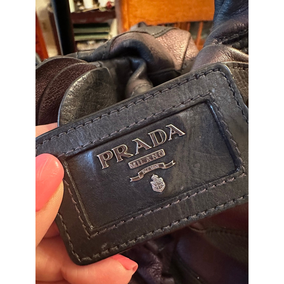 Prada Vitellino Mordo Hobo Shoulder Bag in Black/ Purple - Picture 2 of 11